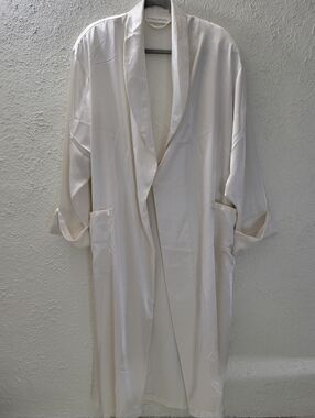 Victoria's Secret Sz M/L Ivory White Satin Silky Long Robe Wrap MISSING BELT